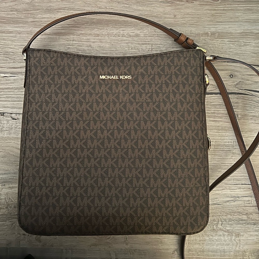 Michael Kors Crossbody